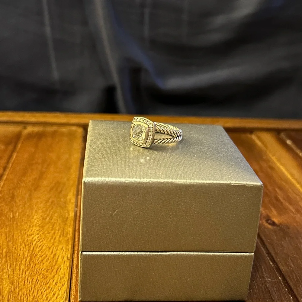 David Yurman Petite Albion Ring - Picture 5 of 10